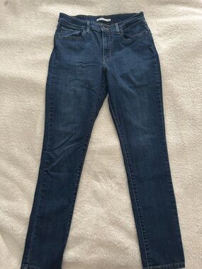 Levi's Women's Dark Indigo Skinny Jeans